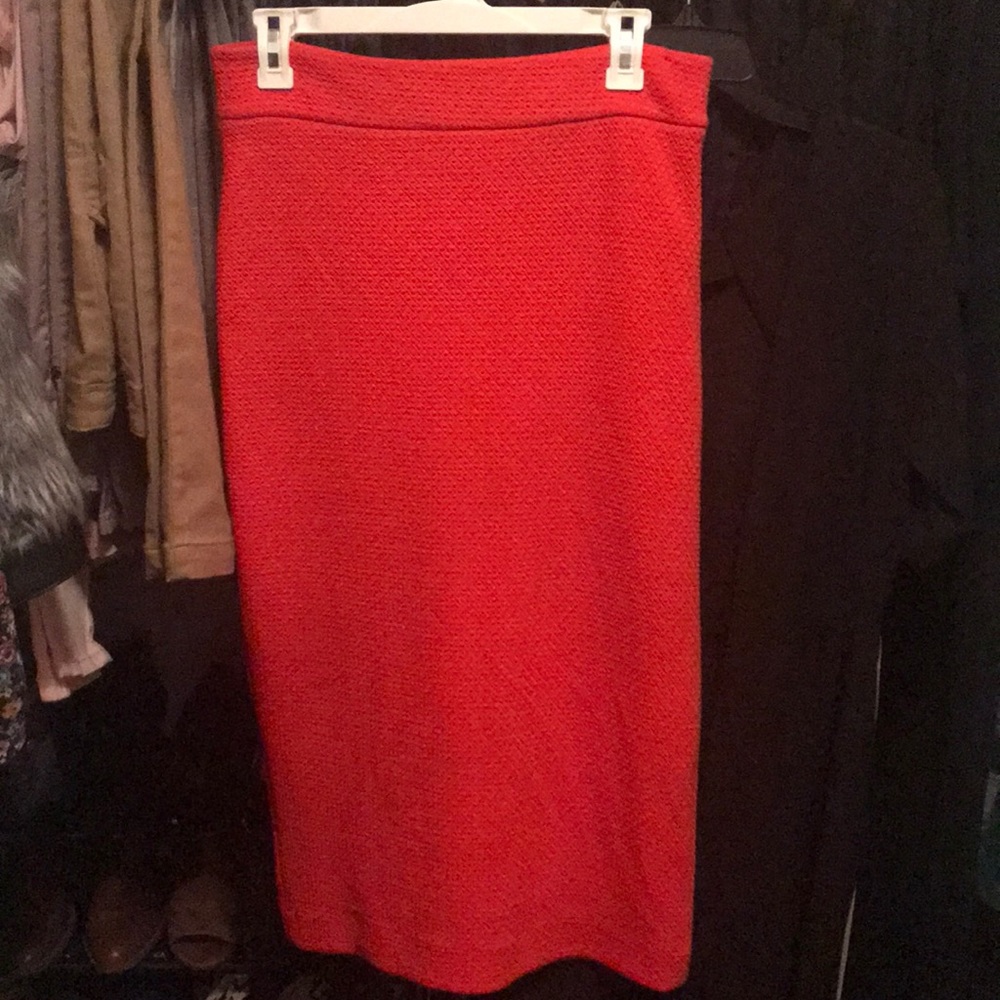 Ann Taylor Fitted Pencil Skirt